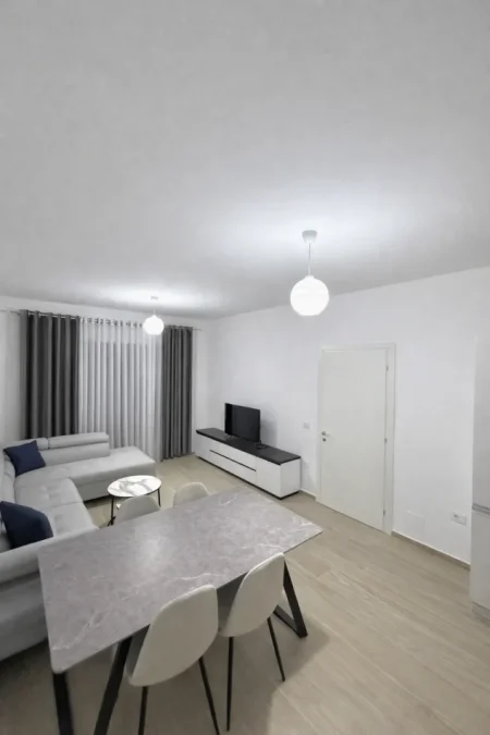 Tirane, jepet me qera apartament 2+1+Ballkon , 105 m² 630 € (Rruga Feizi Himzo, Prane Green City, Tirane)