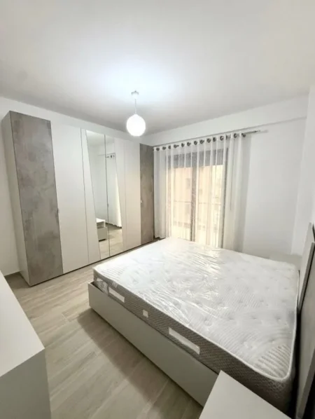 Tirane, jepet me qera apartament 2+1+Ballkon , 105 m² 630 € (Rruga Feizi Himzo, Prane Green City, Tirane)