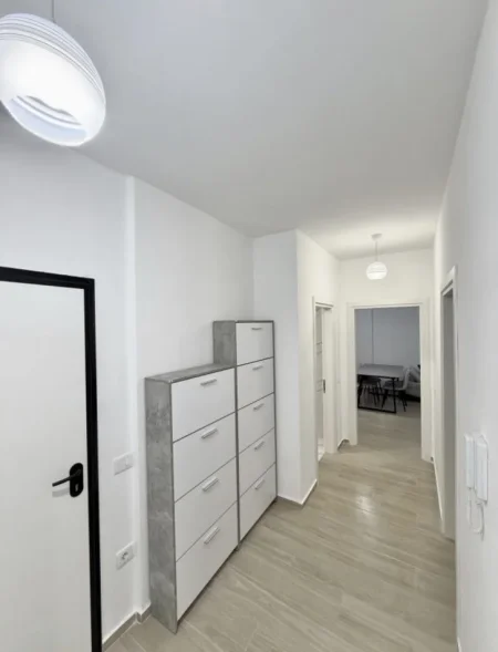 Tirane, jepet me qera apartament 2+1+Ballkon , 105 m² 630 € (Rruga Feizi Himzo, Prane Green City, Tirane)