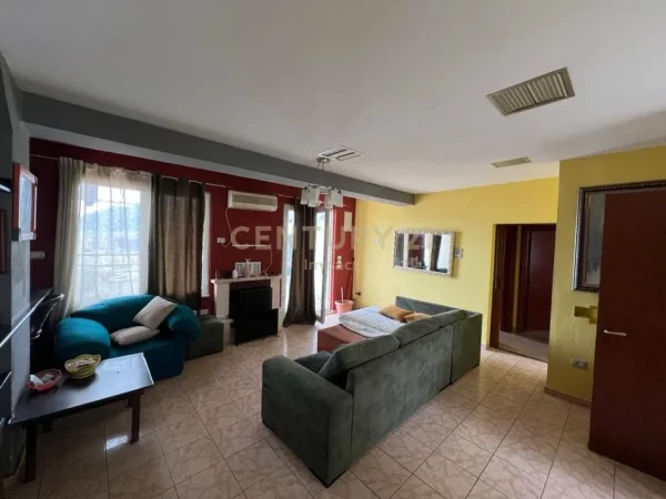 Tirane, shes apartament duplex 3+1+Aneks+Ballkon Kati 4, 220 m² 323.500 € (KODRA E DIELLIT 1)