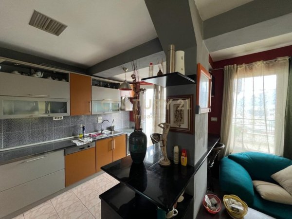 Tirane, shes apartament duplex 3+1+Aneks+Ballkon Kati 4, 220 m² 323.500 € (KODRA E DIELLIT 1)
