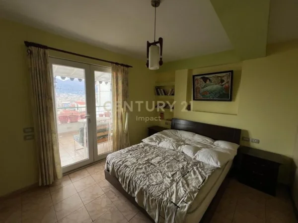 Tirane, shes apartament duplex 3+1+Aneks+Ballkon Kati 4, 220 m² 323.500 € (KODRA E DIELLIT 1)