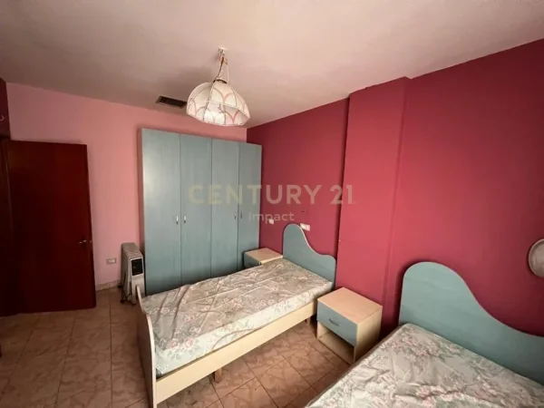 Tirane, shes apartament duplex 3+1+Aneks+Ballkon Kati 4, 220 m² 323.500 € (KODRA E DIELLIT 1)