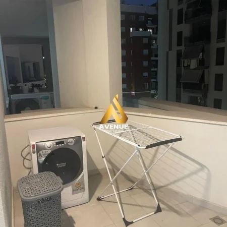 Tirane, jepet me qera apartament 1+1+Ballkon Kati 2, 70 m² 600 € (RRUGA FEJZI HIZMO)