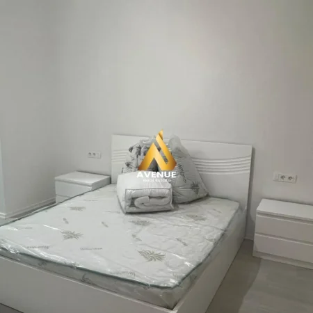 Tirane, jepet me qera apartament 1+1+Ballkon Kati 2, 70 m² 600 € (RRUGA FEJZI HIZMO)