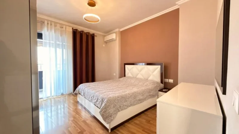 Tirane, jepet me qera apartament 2+1 Kati 7, 112 m² 600 € (Astir)