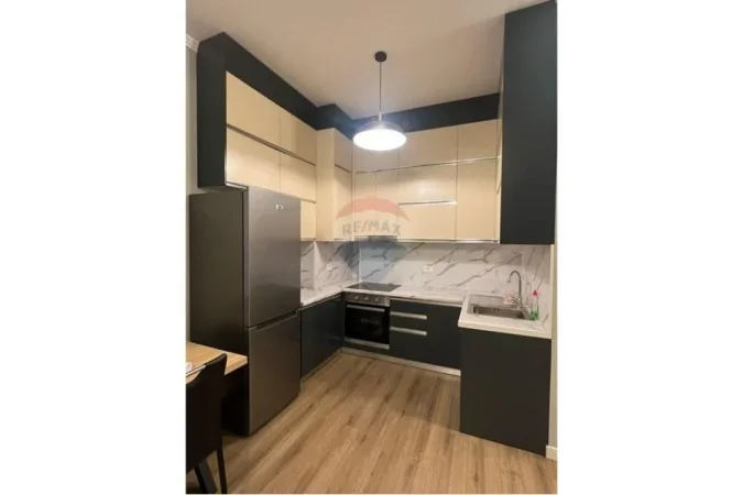 Tirane, jepet me qera apartament 1+1+Ballkon Kati 6, 72 m² 790 € (Kompleksi Delijorgji)