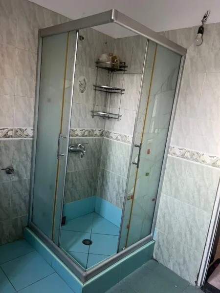 Tirane, jap me qera apartament 2+1+Ballkon Kati 2, 80 m² 400 € (don bosko)