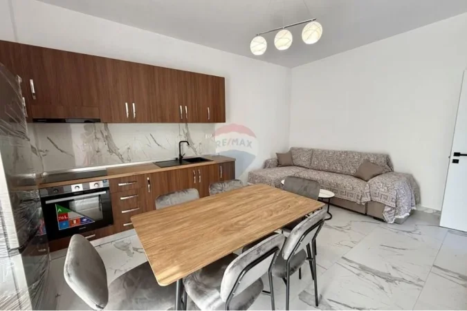 Tirane, jepet me qera apartament 2+1 Kati 2, 80 m² 500 € (Mullet)