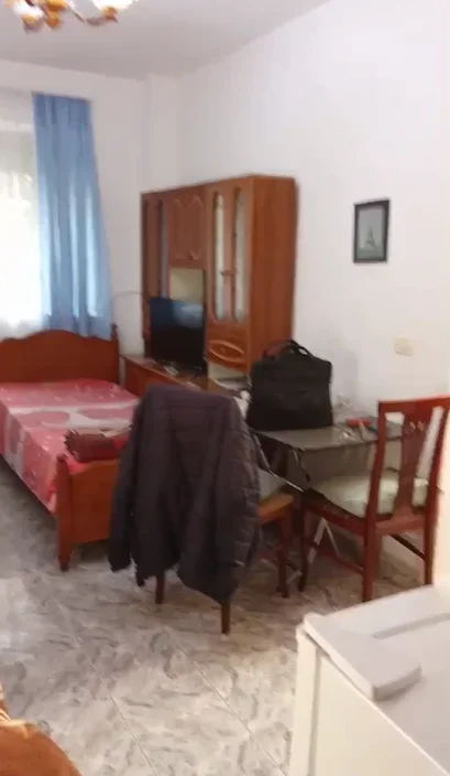 Tirane, jepet me qera apartament 2+1 Kati 1, 60 m² 400 € (RRUGA E ELBASANIT)
