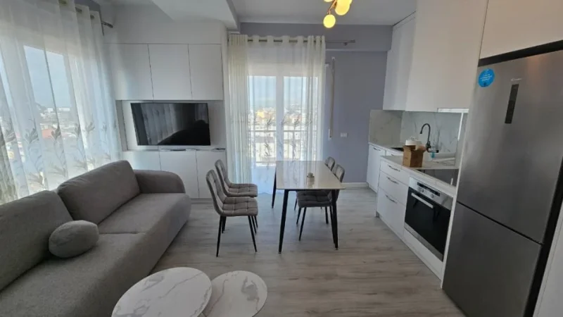 Tirane, jepet me qera apartament 2+1 Kati 8, 90 m² 650 € (Brryli)