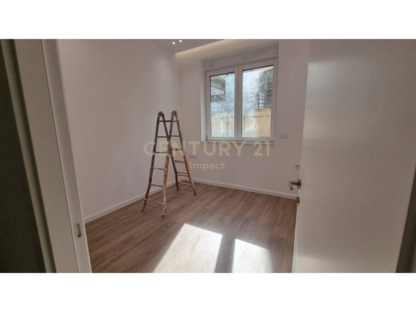 Tirane, shitet apartament 1+1 , 64 m² 130.000 € (Liqeni i Thate, Tiranë)