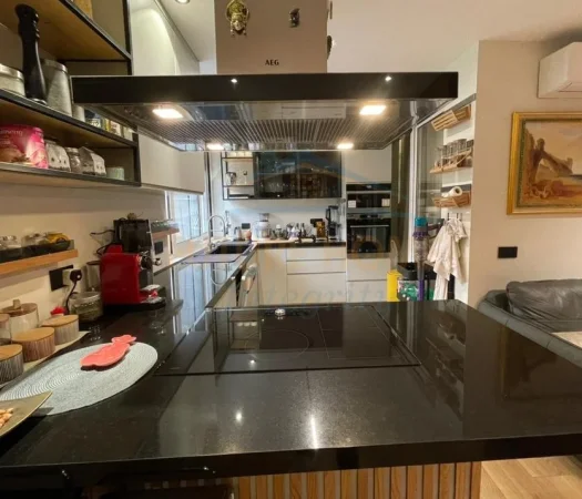 Qera, Apartament 2+1+2, Shallvaret, Tiranë.