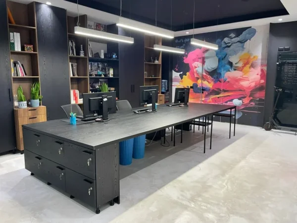 Tirane, shitet dyqan Kati 0, 101 m² 250.000 € (LIQENI I THATE)