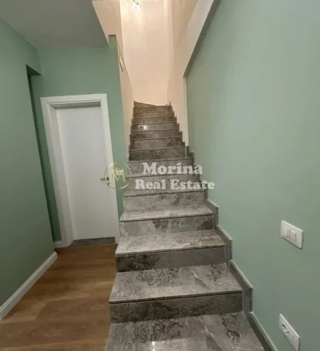 Tirane, jepet me qera apartament 3+1 Kati 5, 150 m² 1.500 € (Liqeni i Thate)