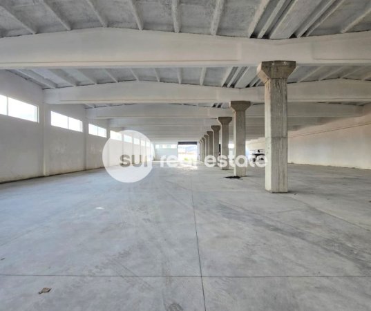 Shkoder, jepet me qera magazine Kati 0, 2.050 m² 5.500 € (rr. INXH GJOVALIN GJADRI)