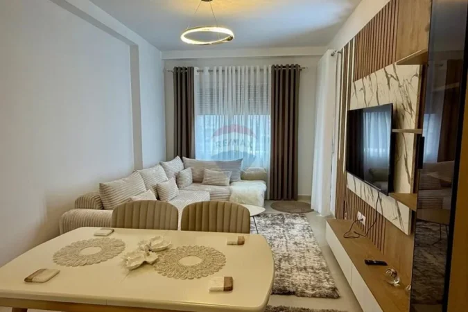 Tirane, jepet me qera apartament 1+1 Kati 6, 60 m² 600 € (Bedri Karapici)