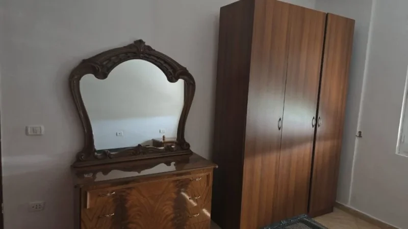 Durres, jepet me qera apartament 1+1+Ballkon Kati 3, 75 m² 330 € (Muzeumi)