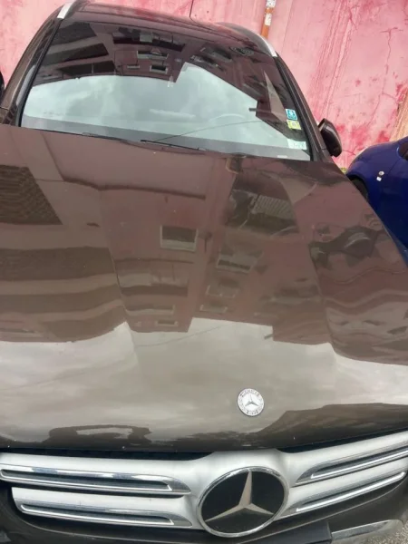 Tirane, shes SUV Nafte, kafe tiptronik Klima 160 km 27.500 €