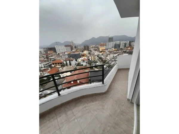 Tirane, jepet me qera apartament 2+1 Kati 7, 82 m² 550 € 