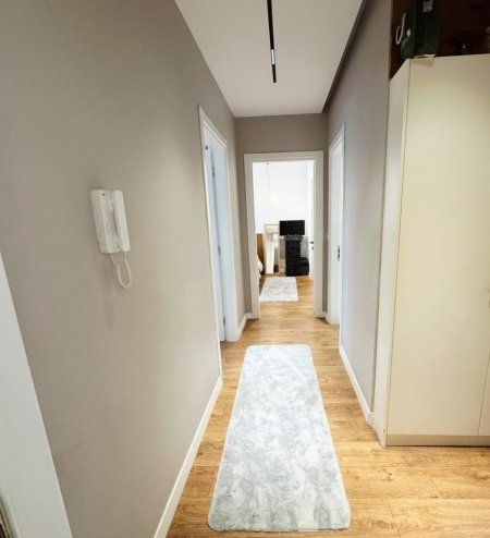 Tirane, shitet apartament 2+1 , 100 m² 199.000 € 