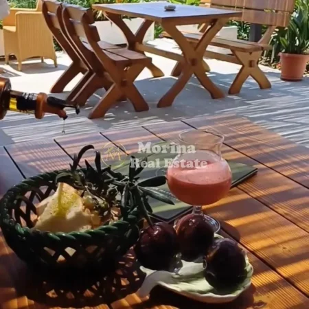 Vlore, jepet me qera ambjent biznesi Kati 1, 1.200 m² 50.000 € (Himare, Qeparo)