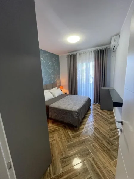 Ksamil, jepet me qera apartament 1+1 Kati 3, 80 m² 500 € (Ksamil, 3 ishujt)