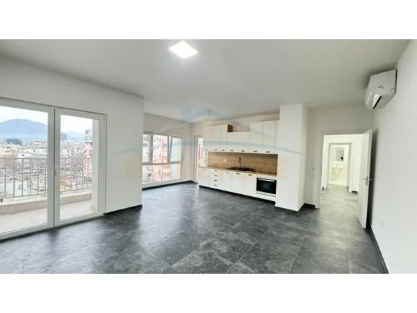 Tirane, jepet me qera apartament 2+1 Kati 4, 118 m² 850 € (ZOGU I ZI)