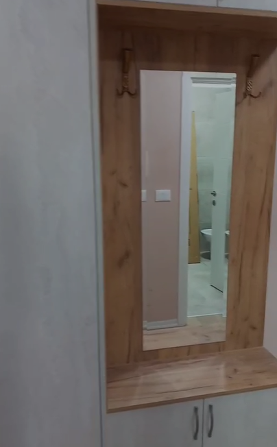 Tirane, jepet me qera apartament 1+1 Kati 3, 64 m² 450 € (XHAMLLIKU)