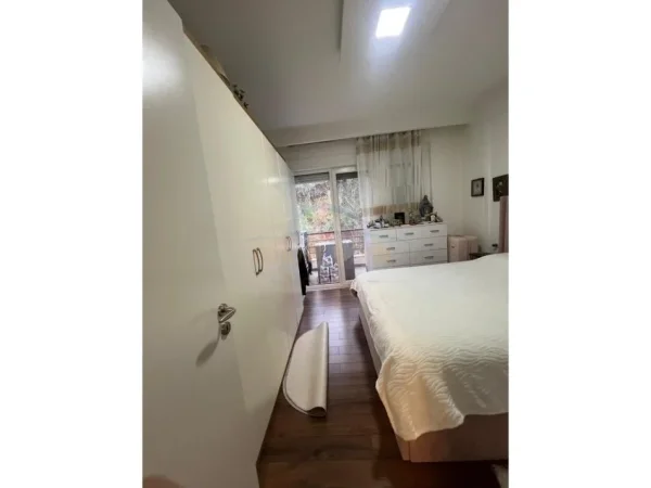 Tirane, shitet apartament 2+1 Kati 4, 93 m² 195.300 € (LIQENI I THATE)