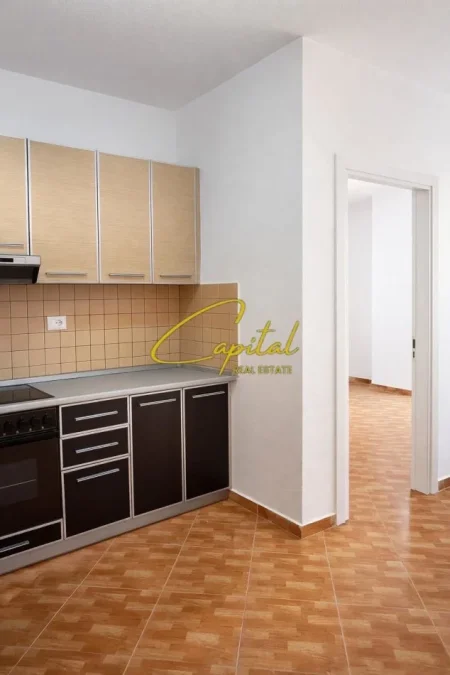 Tirane, jepet me qera apartament 1+1 Kati 4, 70 m² 400 € (ASTIR)