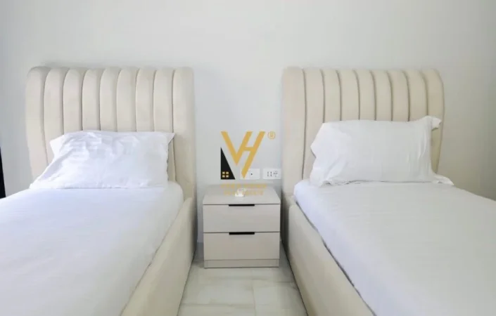 Tirane, jepet me qera apartament 2+1+Ballkon Kati 2, 112 m² 1.100 € (KOMUNA E PARISIT)