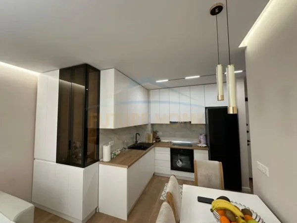 Tirane, shitet apartament 1+1+Ballkon Kati 0, 58 m² 87.000 € 