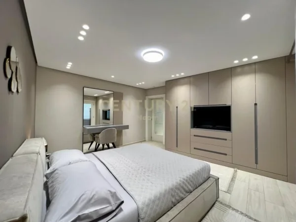 Tirane, shes apartament 2+1 Kati 2, 75 m² (Qender)