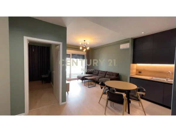 Tirane, jepet me qera apartament 2+1 Kati 6, 85 m² 800 € (Kompleksi magnet)