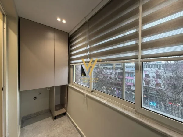 Tirane, shitet apartament 1+1+Ballkon Kati 5, 45 m² 125.000 € (21 DHJETORI)