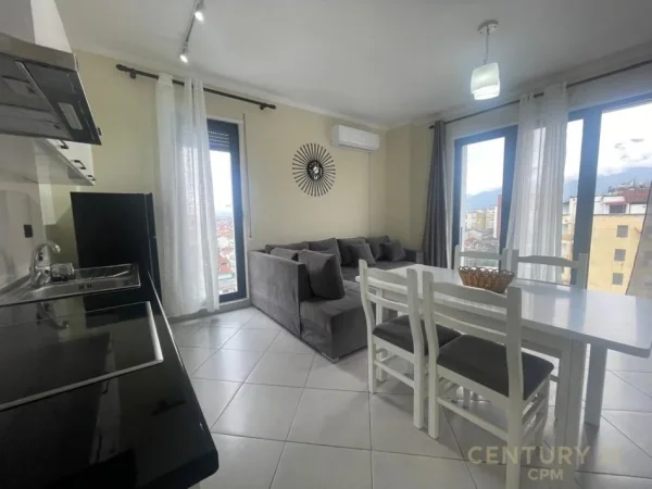 Tirane, jepet me qera apartament 1+1 Kati 7, 50 m² 500 € (Spitali Amerikan 2)