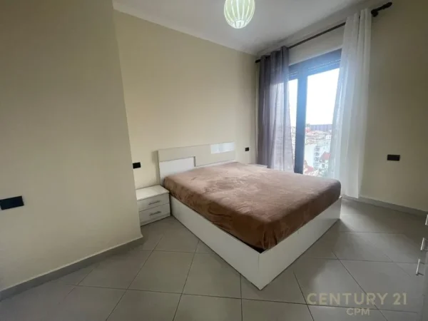 Tirane, jepet me qera apartament 1+1 Kati 7, 50 m² 500 € (Spitali Amerikan 2)