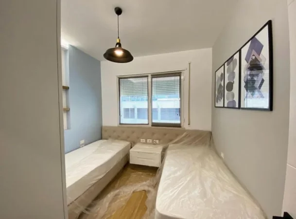 Tirane, jepet me qera apartament 3+1 Kati 3, 130 m² 1.050 € (Kopeshti Zoologjik)