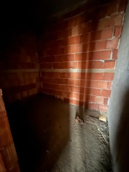 Tirane, shitet apartament 2+1+Ballkon Kati 4, 126 m² 208.015 € (Ish Parku)