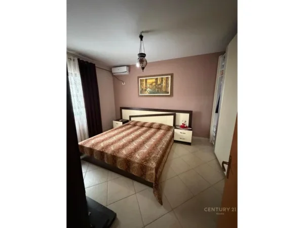 Tirane, jepet me qera apartament 2+1 Kati 1, 90 m² 500 € (Yzberish)