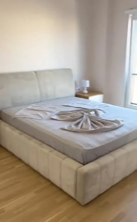 Tirane, jepet me qera apartament 1+1 Kati 4, 74 m² 800 € (Panorama)