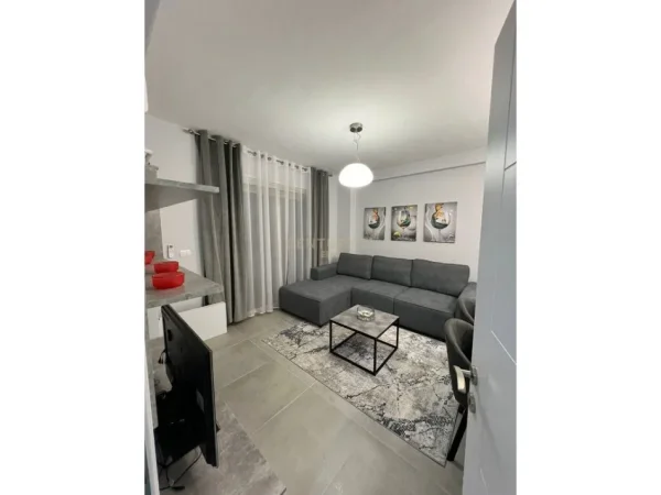 Tirane, jepet me qera apartament Kati 4, 71 m² 630 € (Liqeni Thate)