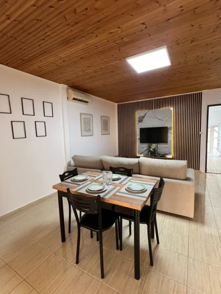 SHITET APARTAMENT 2+1+VERANDE ME PAMJE DETI , SARANDE