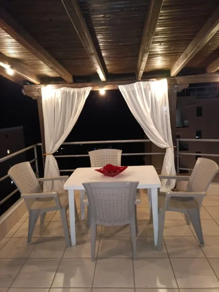 SHITET APARTAMENT 2+1+VERANDE ME PAMJE DETI , SARANDE