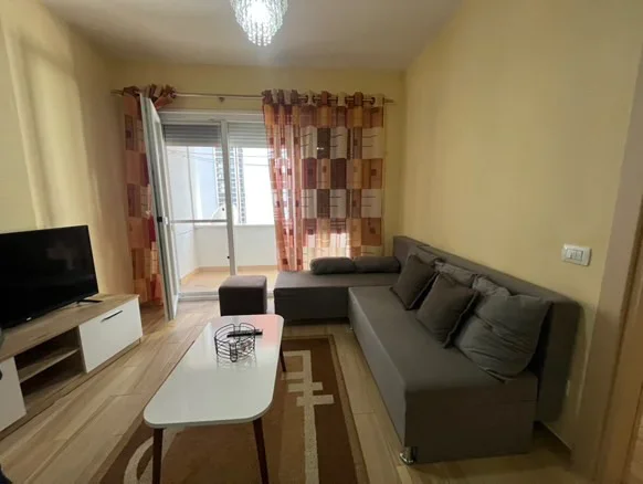 jepet me qera 1+1 , 550 €