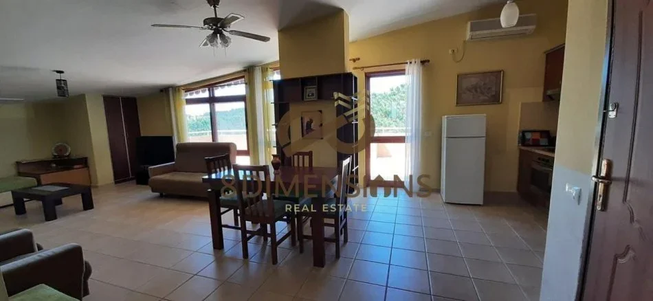 Durres, shitet apartament 2+1+Ballkon Kati 4, 168 m² 150.000 € (golem)