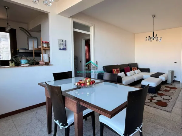 Vlore, shitet apartament 5+1 Kati 5, 120 m² 270.000 € (VLORE)