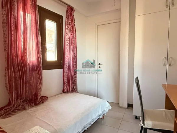 Vlore, shitet apartament 5+1 Kati 5, 120 m² 270.000 € (VLORE)