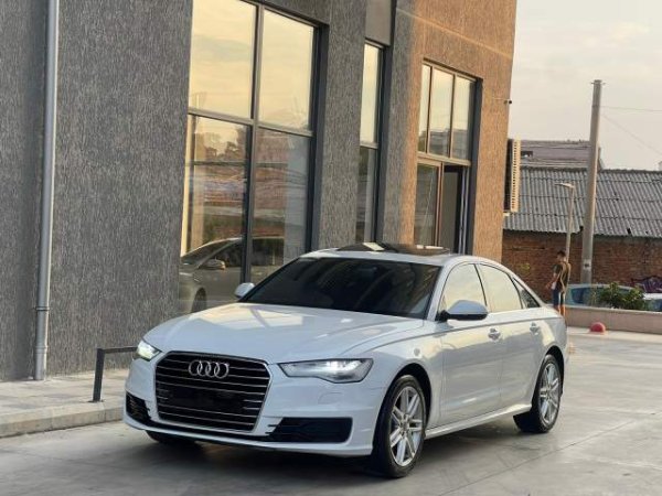 Tirane, shitet makine Audi A6 Viti 2016, 22.300 Euro